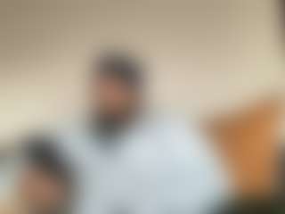 Live cam show with KingTGC - Muscular on Cam Slut