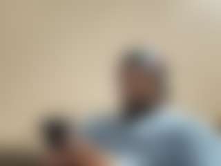 Live cam show with KingTGC - Living Room on Uber Horny