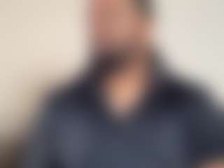 Live cam show with KingTGC - Living Room on Free Soda