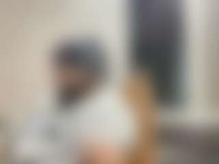Live cam show with KingTGC - Living Room on CamSextacy