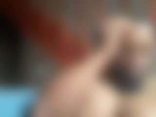Live cam show with KingTGC - Living Room on milfzrlive.com