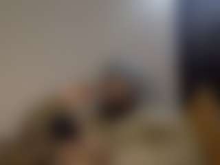 Live cam show with KingTGC - Living Room on xplaylive.com