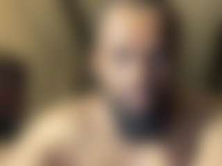 Live cam show with KingTGC - Orgasm on Camming Site