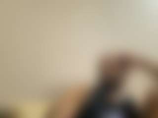Live cam show with KingTGC - Tease on Camsoda