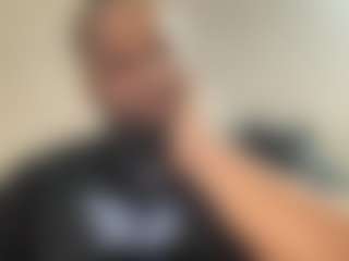 Live cam show with KingTGC - Muscular on Camsoda