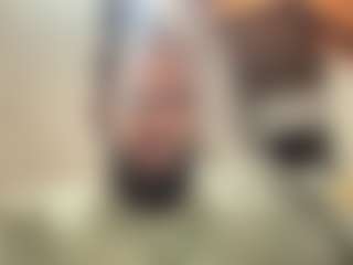 Live cam show with KingTGC - Living Room on Camsoda