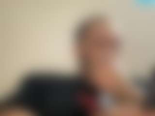 Live cam show with KingTGC - Muscular on CamClone