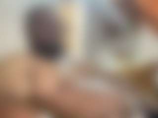 Live cam show with KingTGC - Living Room on live18s.com
