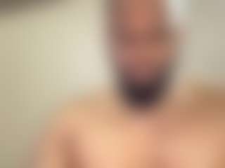 Live cam show with KingTGC - Muscular on Milf Play