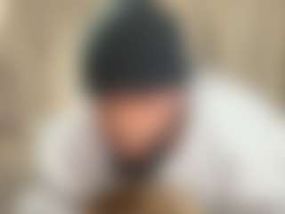 Live cam show with KingTGC - Muscular on WildCum