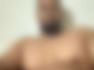 Live cam show with KingTGC - Muscular on Cam Slut