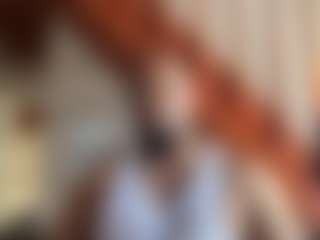 Live cam show with KingTGC - Living Room on https://playwithruby.com