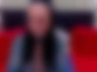 Live cam show with Katherine - Living Room on Camsoda
