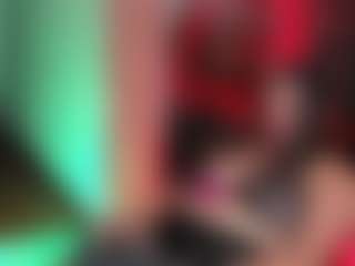 Live cam show with sarai_dupont - Granny Blonde Hair on Dolls Live