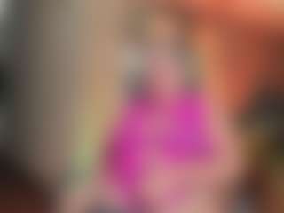 Live cam show with sarai_dupont - Old on TottyGirls