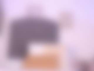 vega-16 MILF webcam performer live streaming