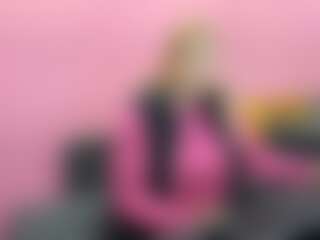 Live-sekscamshow van HugeBoobsErin