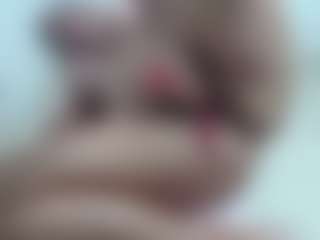 SWEETTLATINA's Live Sex Cam Show