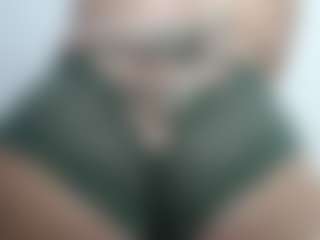 SWEETTLATINA's Live Sex Cam Show