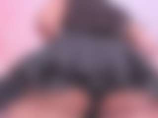 Live cam show with Aprilalen - Fingering on Camsoda