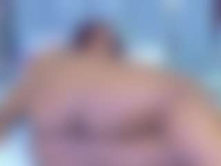 Live cam show with nia-evans - Amateur on CamwithHer