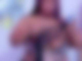 Live cam show with nia-evans - Middle Aged on sexylive.show