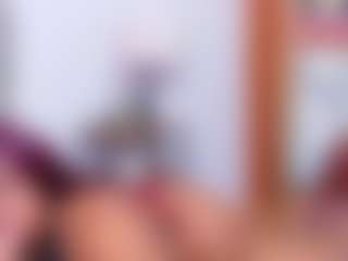 Live cam show with nia-evans - Middle Aged on studioflirtlive.com