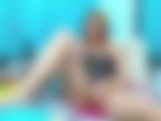 Live cam show with tskatalina - Flat Chested on WildCum