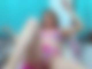Live cam show with tskatalina - Flat Chested on Camming Site