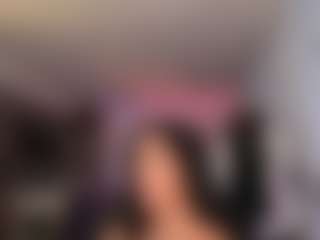 Live cam show with Violet - Average on Camsoda