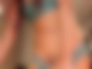Live cam show with Violet - Spanish on CamwithHer | united states