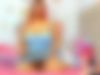 AnahiRoberts MILF webcam performer live streaming