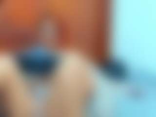 Live cam show with AnahiRoberts - Red Hair HD on https://playwithruby.com