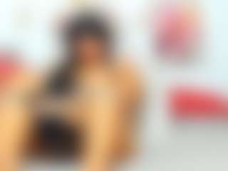 AnahiRoberts MILF webcam performer live streaming