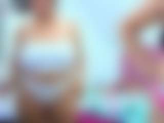 Live cam show with patyashley - Facesitting on Camsoda