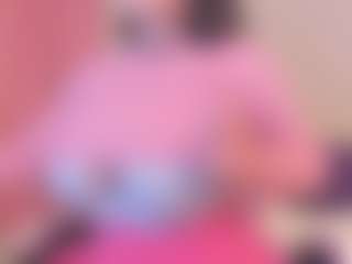 Live cam show with bigt3ti - Latina on Dare Cams