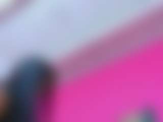 Live cam show with Emily - Outdoor on livesuperchat.net