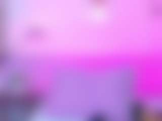 Live cam show with Emily - Hairy Pussy MILF on Dolls Live