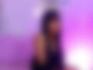 Live cam show with Emily - Ebony MILF on Camiplay Live