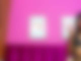 Live cam show with Emily - Ebony College on Camsoda