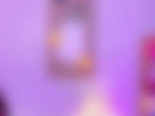 Live cam show with Emily - Cosplay Curvy on Camsoda