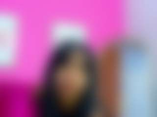 Live cam show with Emily - Asian Amateur on Camsoda