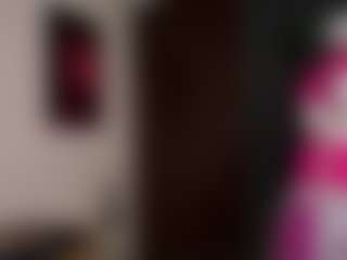EmilyJhonsonn's Live Sex Cam Show