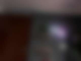 EmilyJhonsonn MILF webcam performer live streaming