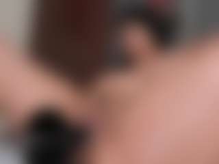 EmilyJhonsonn MILF webcam performer live streaming