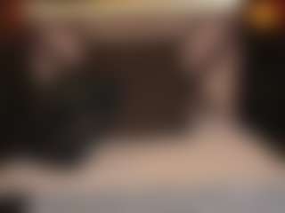 EmilyJhonsonn's Live Sex Cam Show