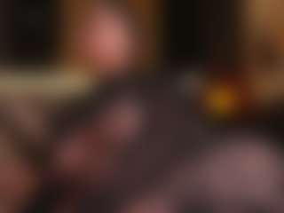 EmilyJhonsonn's Live Sex Cam Show