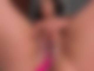 EmilyJhonsonn's Live Sex Cam Show