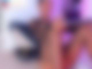 Live cam show with KimberlyKors - Ejaculation on AdultVida.com