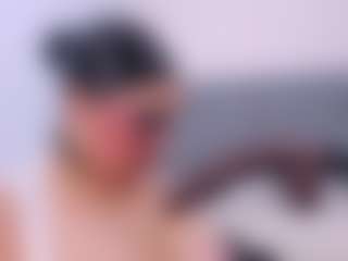 Live cam show with Angie Will - Facial on Dolls Live